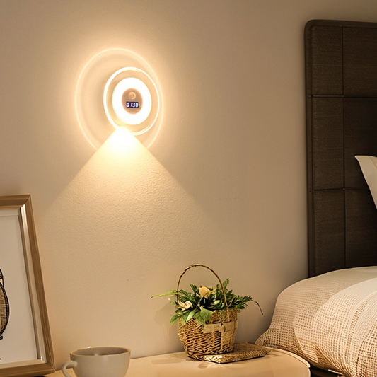 Älykäs LED-kello ja yövalo liiketunnistimella
